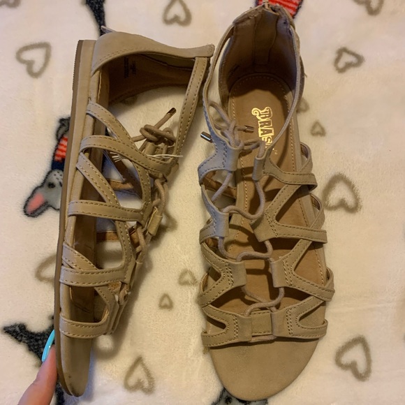 Sandals - Picture 2 of 3